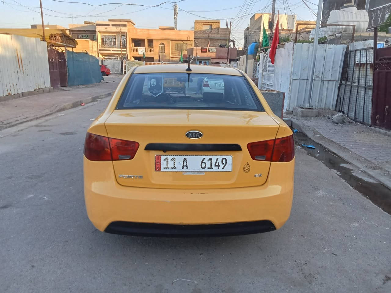 سلام عليكم ...فورتي 13 أمريكي مكينه 2000 دوش ...سياره خير من الله جاهزه من كلشي مابيها نقص برغي بغداد باسمي مصفره هيئه وغرامات السعر 88 وبيها مجال ..***********واتساب
