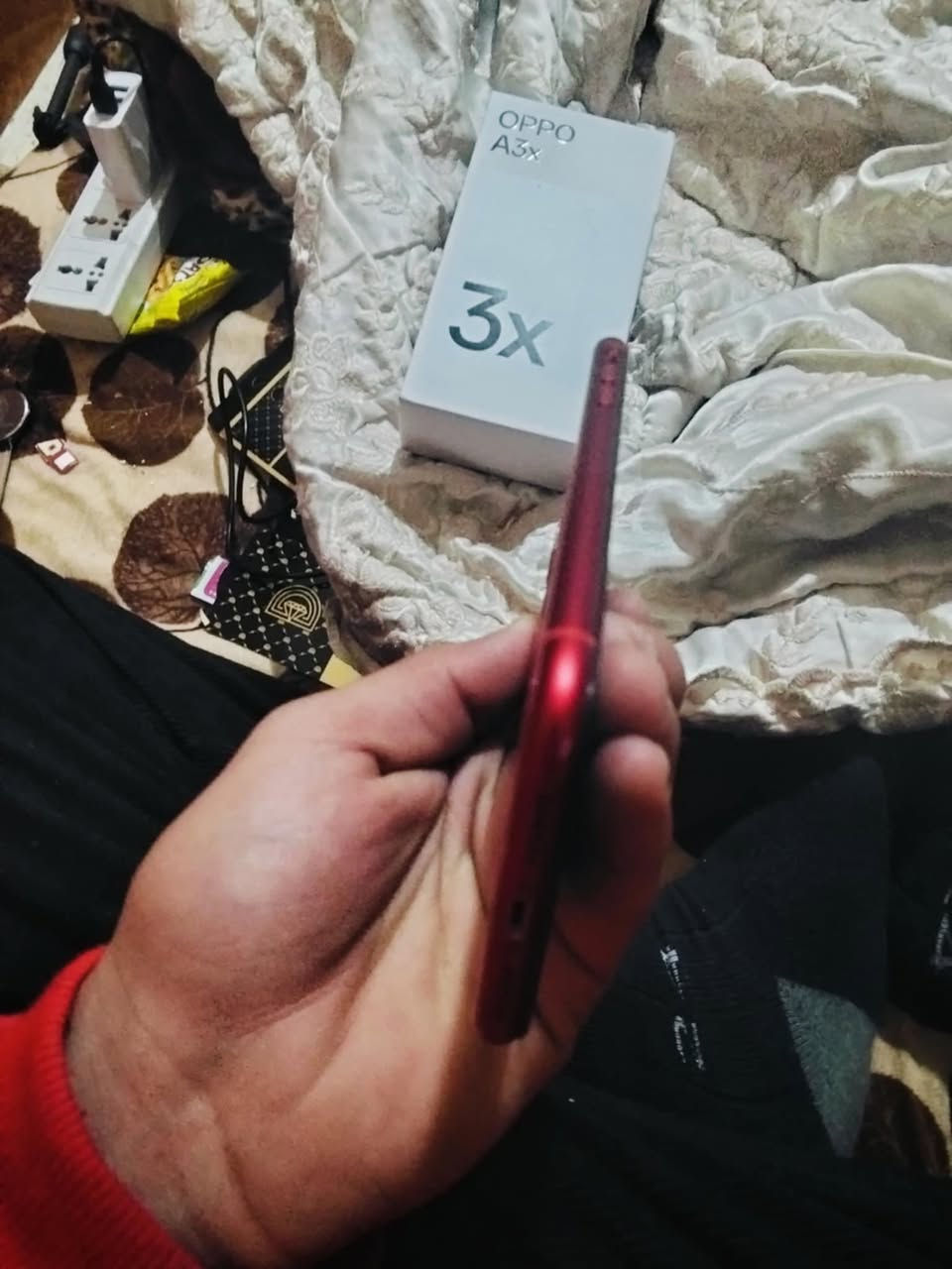 بسم الله الرحمن الرحيم الأرحيم 
أوبو سعر الحديد 210.00بس يمي بسعر 110.00دينار عراقي
مضافة شوفت عينكم لون الجديد تدرج الازرق المحيطي شاشة بحجم IPS LCD 90HZ "6.67 هرتز 
طبقة مقاومه للصدمات والسقوط
بأرتفاع. 2 متر
بطارية بحجم 5100 ملي امبير
وقدرة شحن  1N   Snapdragon 6s Ge معالج مثالي الجهاز الثاني آيفون 11 ذاكرة 128 دبل سيمكارت جهاز حلو ومابي كل عيب  مستبدل بطارية فيس ايدي واكف سعرهة 130فقط للتواصل واتساب ***********
