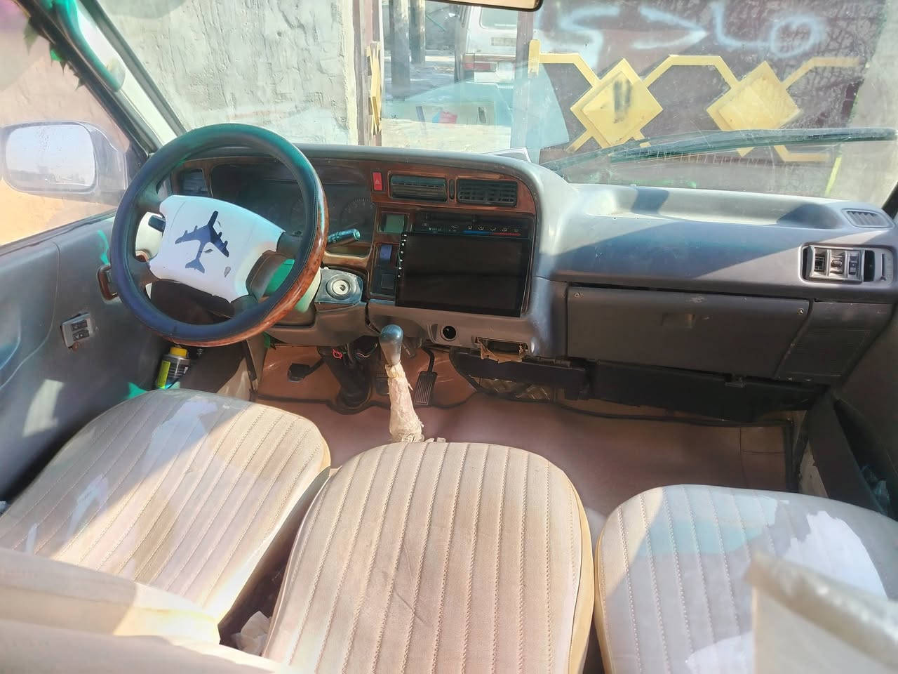 من رخصت صاحب الادمن
لبيع فتون موديل 2010 فراشه مكنيه كير واكسن مكفولات دوشمه جديده صدر جديد مشط باور جديد تخم تاير جديد كهربائيات كله شغاله شاشه بل دشبول اناره داخليه
رقم بابل بسمي محول جديد بس ارقام ما مستلم بعدني مصفره هيئه ومرور تريد وكاله تريد تحويل السعر 55وبيه مجال رقم الهاتف *********** بيه وتساب
