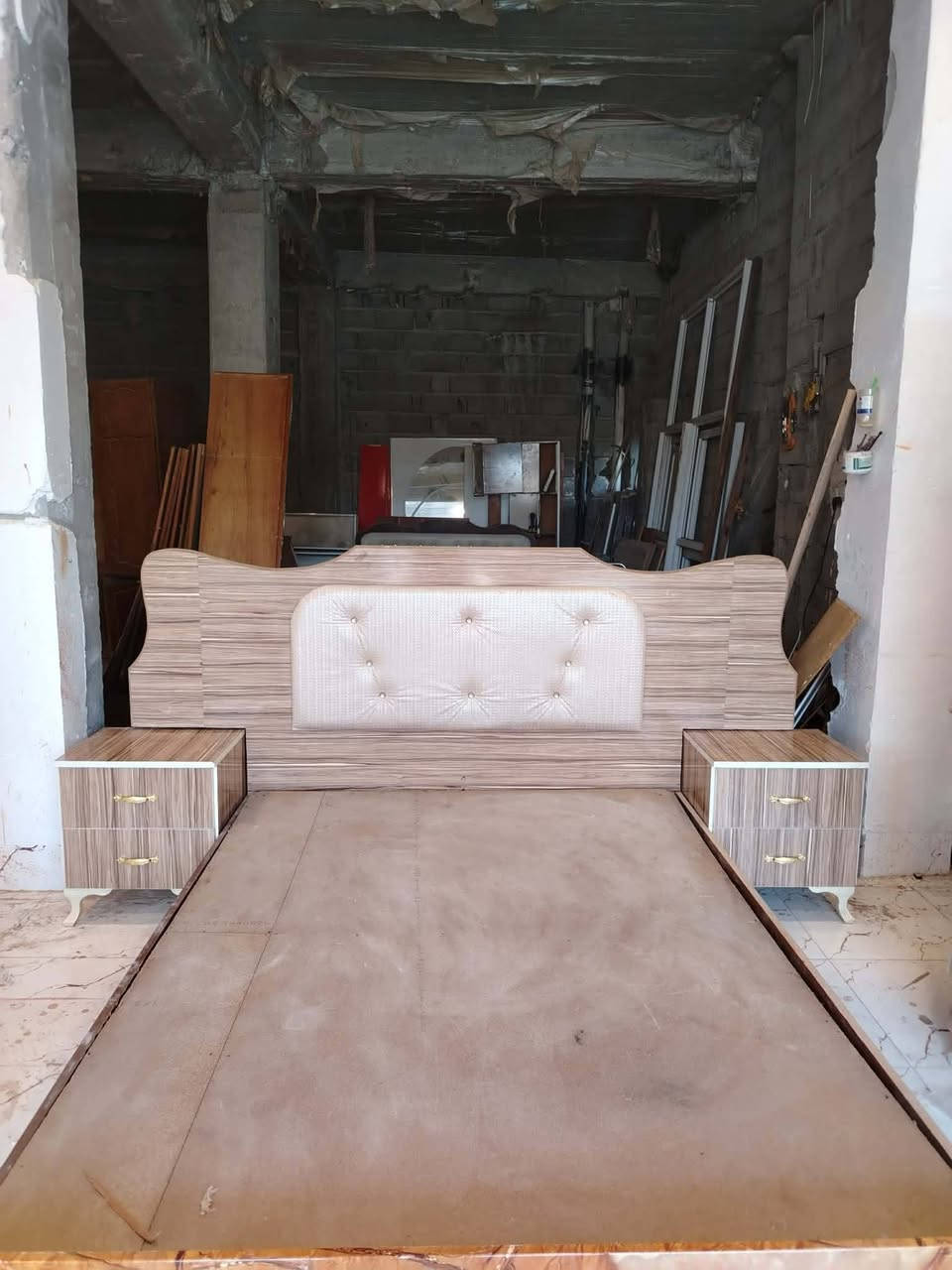 غرفة نوم تركي كلش نضيفة سعر ٣٢٥ الف شراي اتصل مكان كركوك شعدكم اتصل
***********
***********
