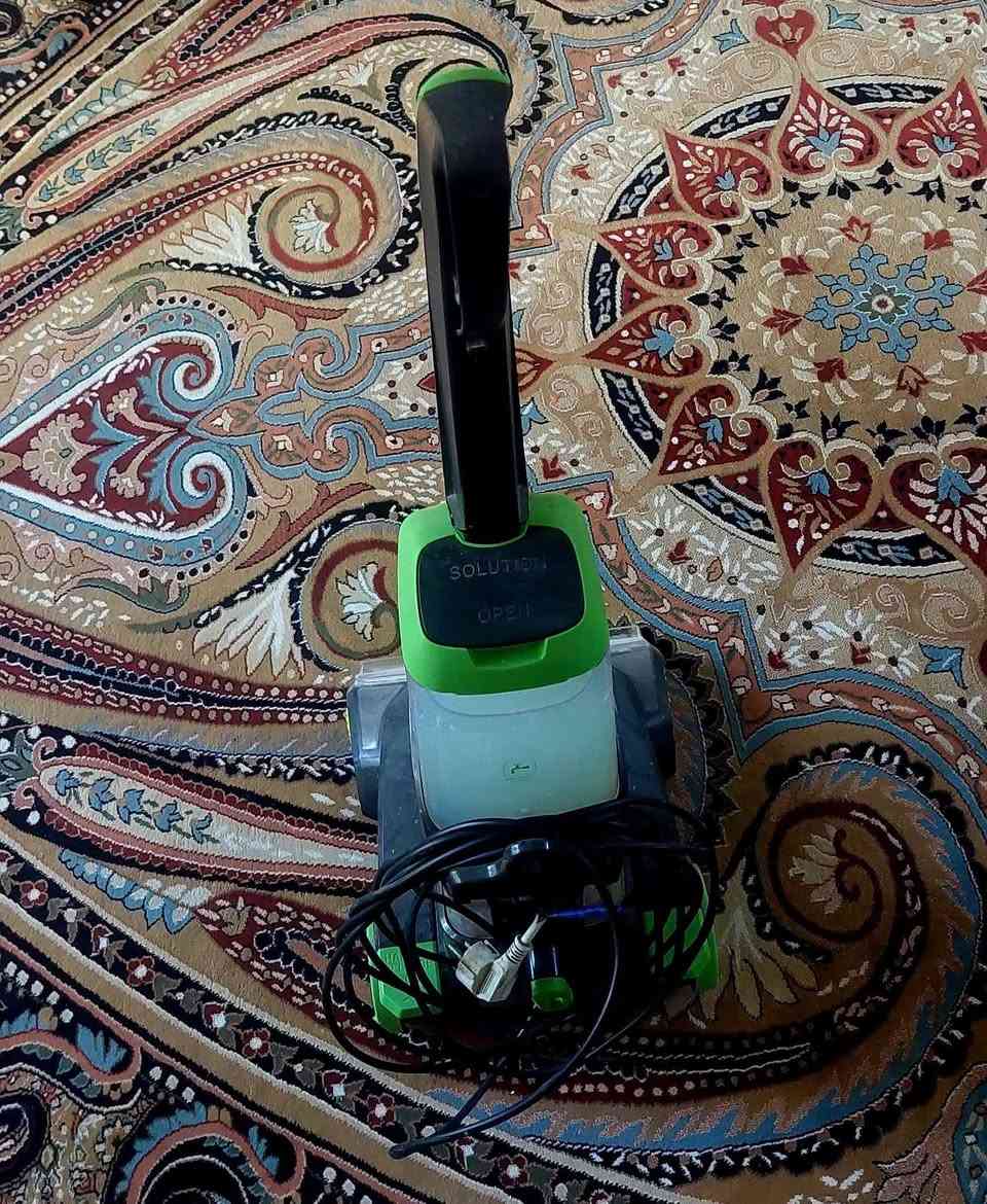 السلام عليكم مكناسه كهربائيه للبيع تغسل وتكنس نضيفه استعمال قليل سعرها 100 وبيها مجال مكاني كربلاء رقمي ***********
