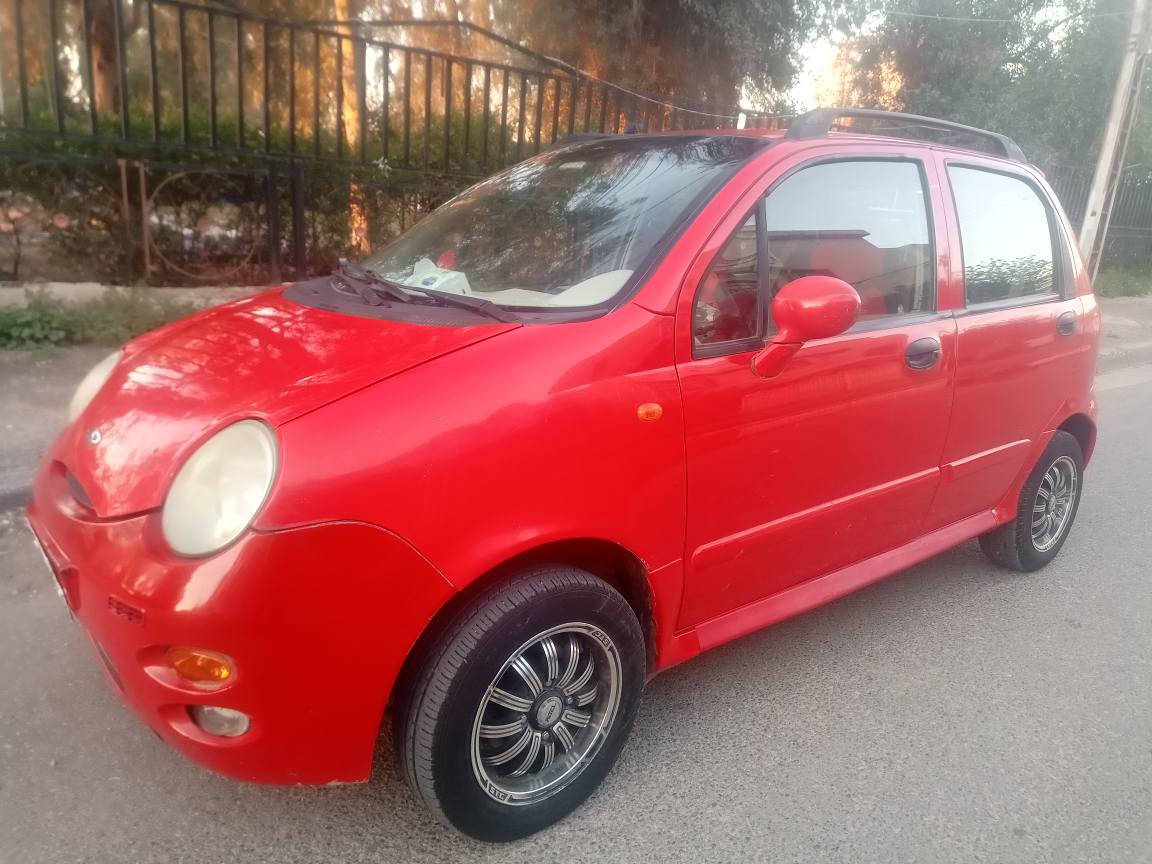 شيري كيو كيو 2011 بغداد محرك أربع سلندر كير اوتماتيك ممتاز داخل نضيف جدا مكفولة من الصبغ والتبديل على وضع الشركه اي نقص مابيه السعر 30 للاتصال *********** بغداد حي القاهره بغداد, العراق
