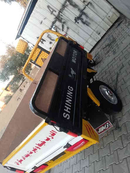 سلام عليكم ستوته للبيع 2021 محرك ركبه شرط كهربائيات سلف كله شغال تخم تواير جديد ماطور ع بلاد قطره صبغ مابي منفيس بيه. سعر مليون و325 بيه مجال قليل 
شري يخابر ويدلل. ***********
