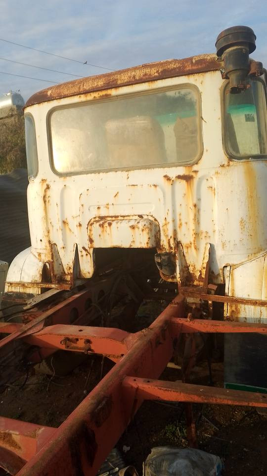 السلام عليكم ورحمه الله
وبسبب الوعود الكاذبه تم نشر مره اخره
سياره رينو صلاح الدين للبيع حديد مع بودي حديد 
عنوان كركوك لشراء اتصال على *********** او ***********
