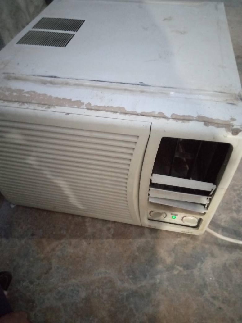 كنديشن الجي شغال شرط تدفئه وتبريد للبيع ويرهم مراوس بعاطل وهم نشتري عاطل شغال *********** كركوك, العراق
