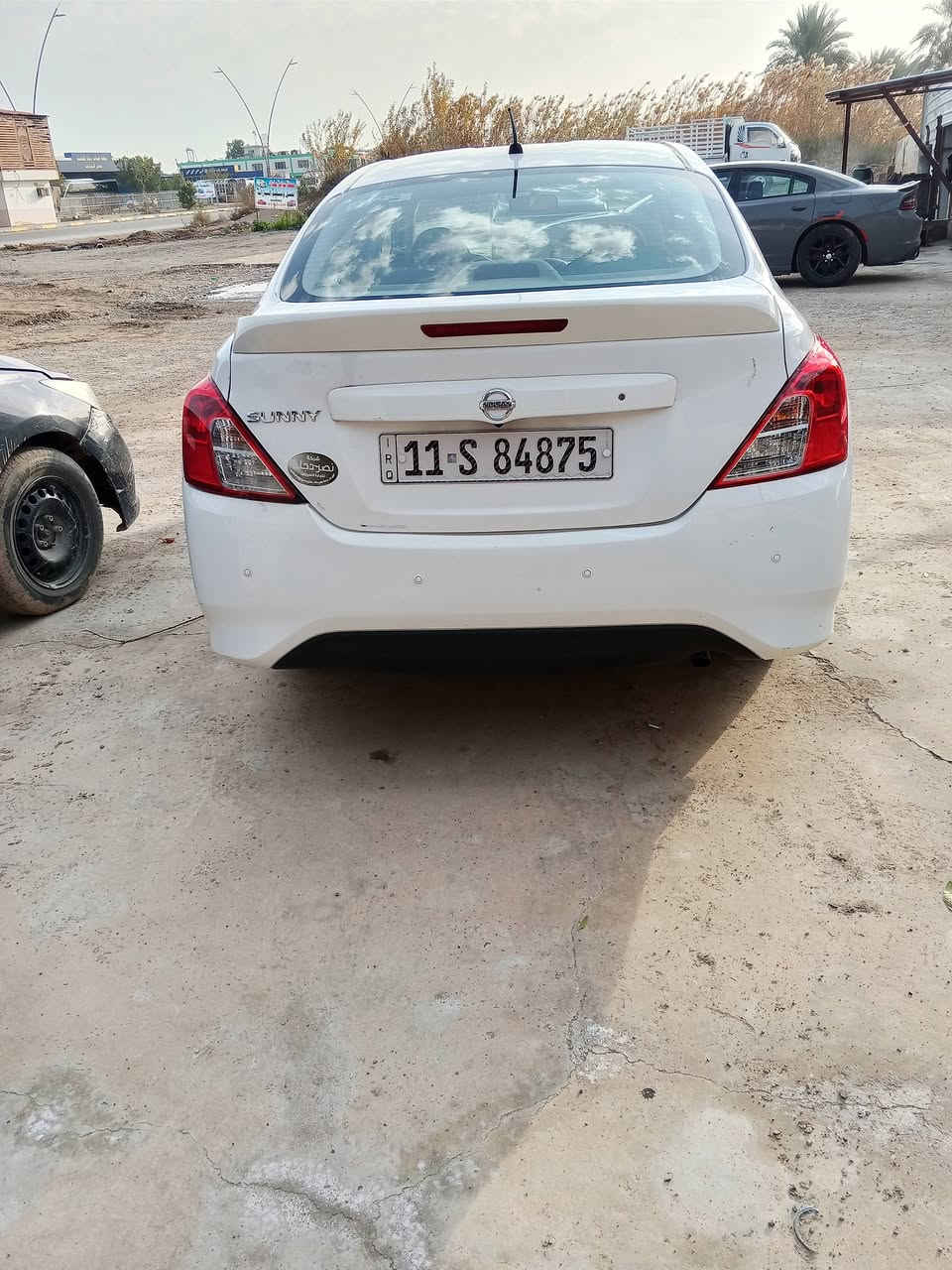 نيسان سني هندي موديل 2022 رقم بغداد بأسمي سياره جديده وبدون نقص على حاله الشركه جديده ماشيه 55 حقيقي بيها فقط بارد   على كد اصبعين مكانه ب صندوك مكان بغداد الراشديه رقم الهاتف (*********** )السعر 118
