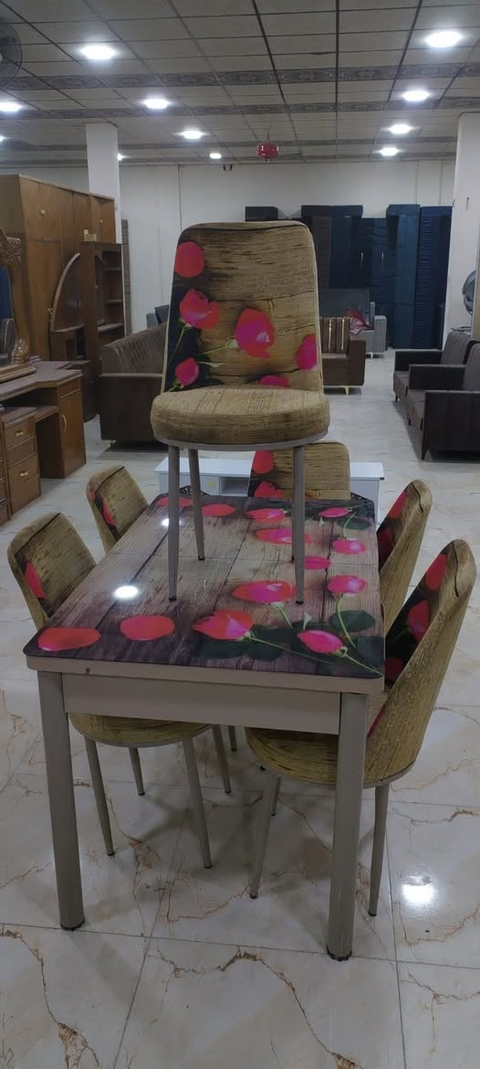 ميز طعام نضيف كلش  6 كراسي سعره جدا مناسب  للستفسار أكثر الاتصال او مراسله وتساب ***********
