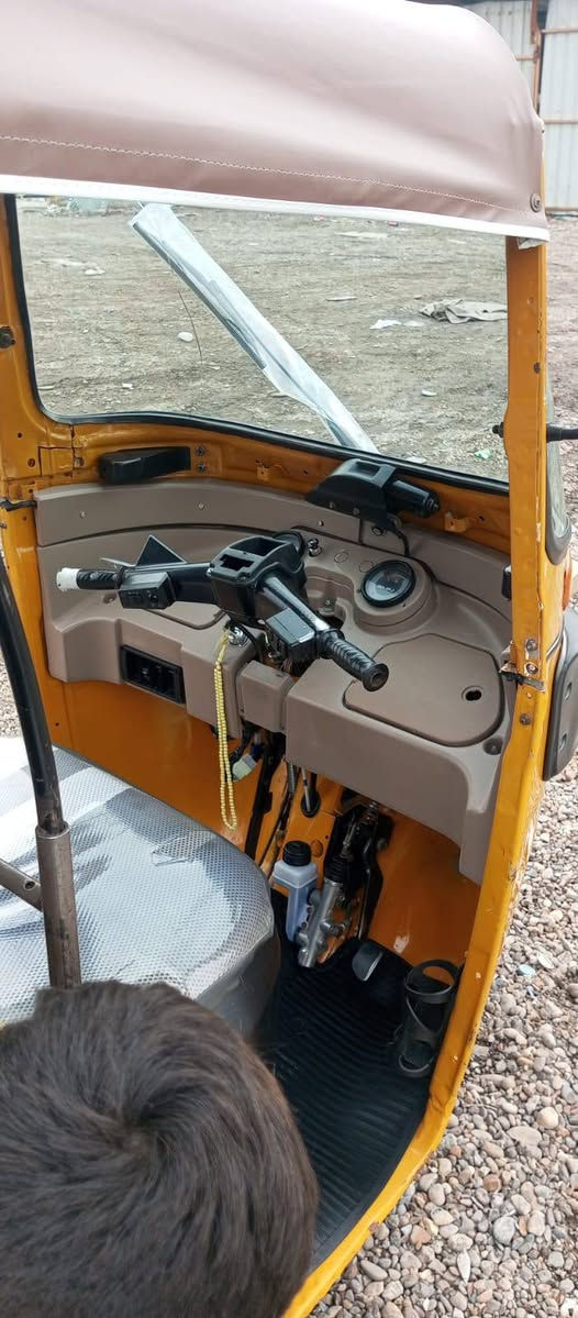 تكتك موديل ٢٠ شهر ١٢ رقم وسنويه انكليزي
تحويل ثاني يوم هزه جديده كامله مكمله 
كشر بلادي لاضربه ولاصبغ 
كير مكينة اكسل لاتنقيص ولاتبخير 
مكاني بغداد الغزاليه 
***********
