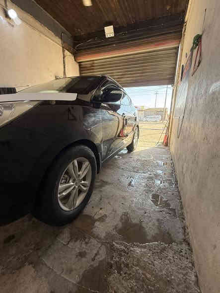 سلام عليكم توكسان  البيع ولمراوس مديل 13 فول فتحه خليجيه بنرامه أشاير بلمري حساسات كلها شغاله
كفاله عامه ماعده قطعتين صبغ فقط بدون فتح ولا ضربه اثر شخط مكينه وكير حداديه تخم تاير كلها جديد سياره مال جناي  سياره عارضه ب130 وبيه مجال***********
