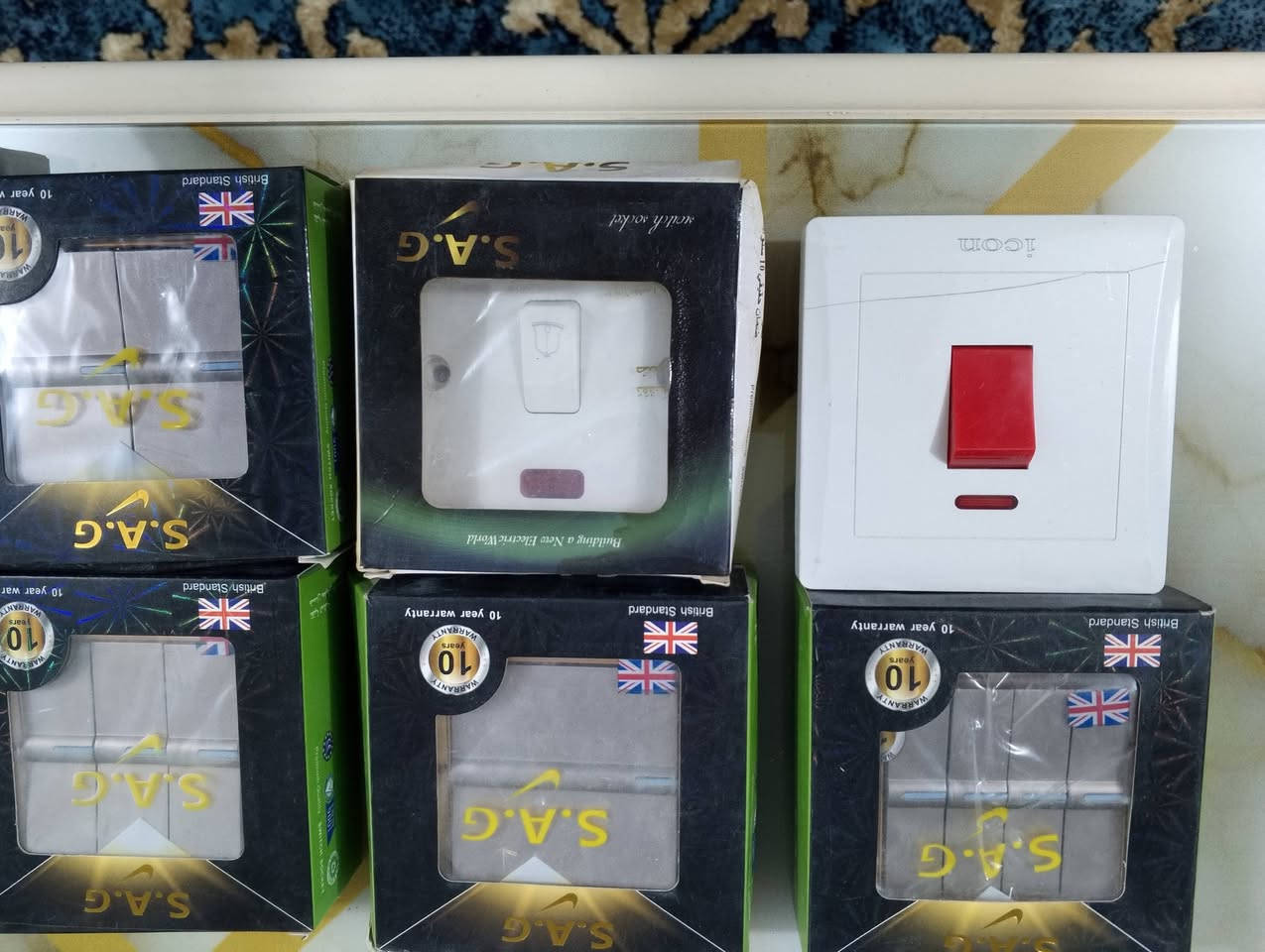 السلام عليكم اخوان اساعد الله صباحكم
وكل عام وأنتم بالغ خير
أصحاب محلات الانشائيه والكهربائيه
هذه نقاط كهرباء متنوعة جديده بالباكيت  سعر القطعه الف دينار
وصوندة ماء طول 10 متر السعر الف دينار
حنفية ماء بلاستك ذو فتحتين  السعر الف دينار
حمالة بردة ذات فتحتين السعر  750 دينار
ربد خشب  السعر. 500 دينار
سلكون مازده  السعر  500 دينار
العنوان التأميم القادسيه الأولى
موبايل ***********
