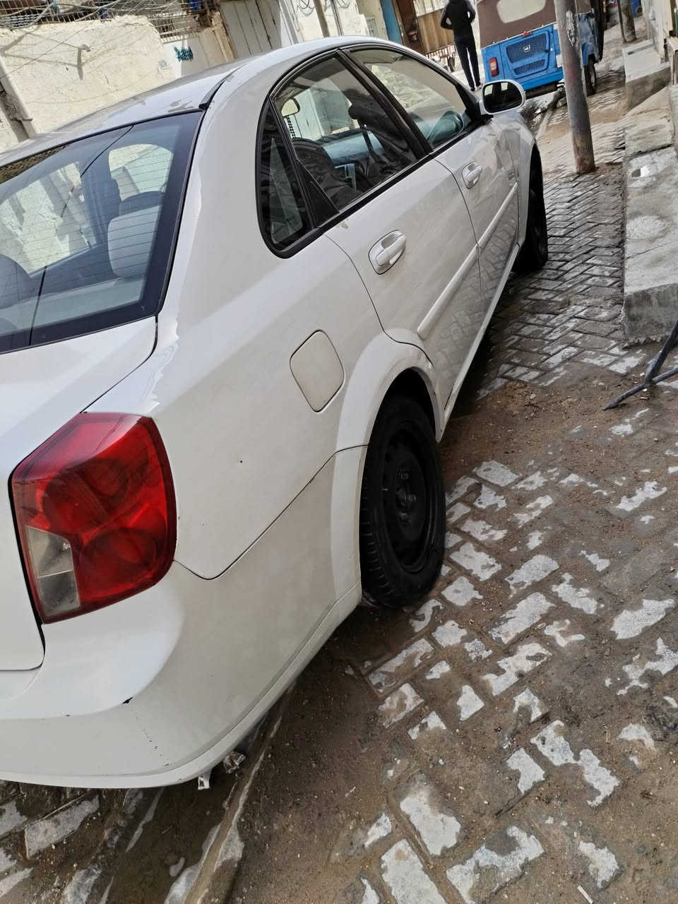 السلام عليكم ابتره للبيع 2011 رقم كربلاء بسمي العنوان بغداد مدينة الصدر سياره نظيفه بيهه صبغ ٣ قطع ***********
