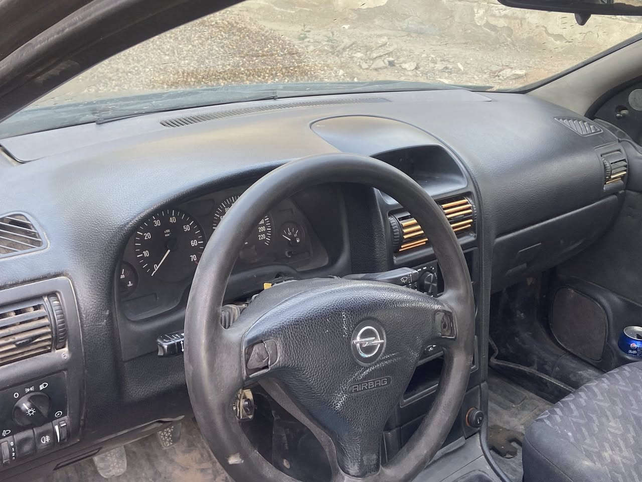 اوبل استره 2002 مشروع وطني هزه جديده تحويل ثاني يوم سياره جديده 
الكشر الخارجي كما موضح خياس مابيها غرفه نضيفه تخم تاير محرك مكفول كير مكفول حداديه خير من الله مكان السياره بغداد اليوسفيه سعر 45 وبيها مجال صاحب السياره 

***********غير متواجد ع الفيس
