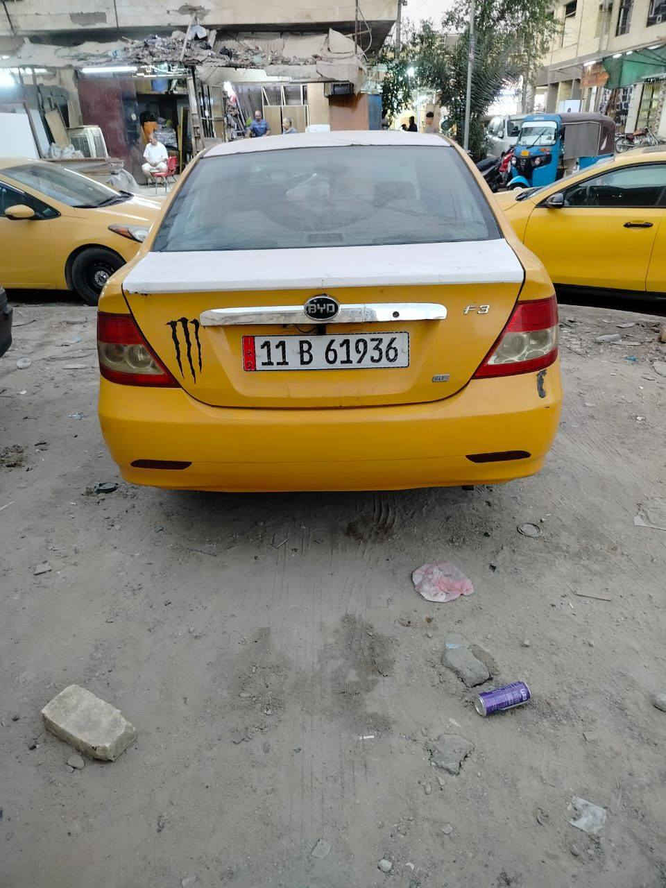 السلام عليكم بيوايدي لبيع 2011كير مكينه تخم تاير خير من الله سياره نضيفه السعر 36 مكان السياره بغداد الشعب***********
