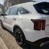 سورنتو 2024 ذات شوب  ماشيه 17 الف فول ماعدا  البنوراما ويل 20 رقم بغدا...