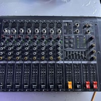 مكسر ديجي للبيع على فحص الشراي يجي خاص أو الاستفسار مستعجل 07853617236