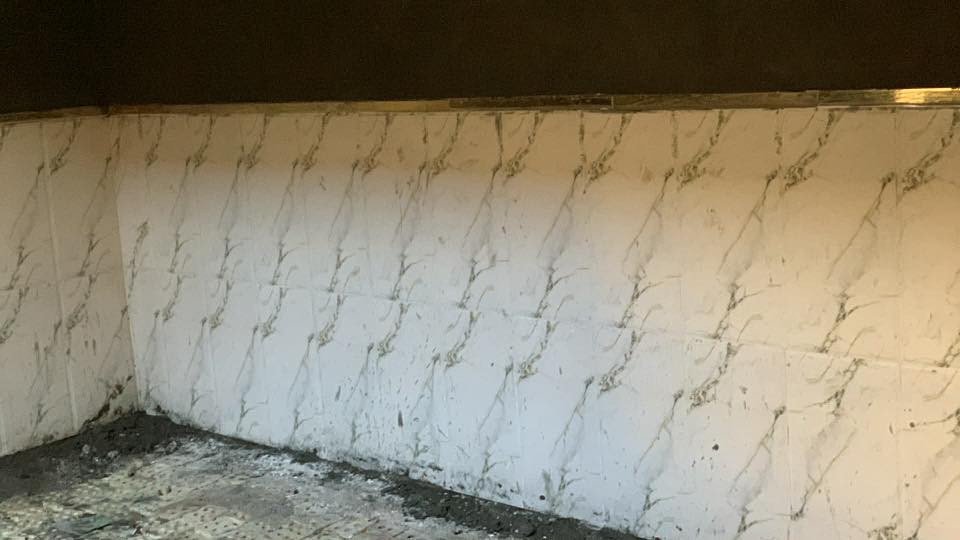 الي محتاج خلفه سيرميك او تطبيك كاشي  او لبخ يتصل عليه *********** اسعار مناسبه ادمن وافق مصدر رزقي الوحيد🤲🏻🤍
