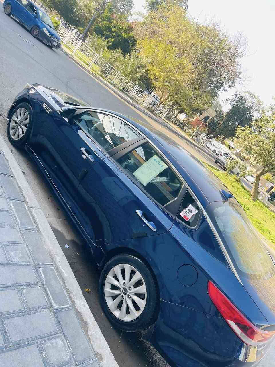 السلام عليكم كيا اوبتما للبيع (بدون مراوس) موديل 2017 بيهة صبغ جاملغ خلفي وباب خلفية بدون دواخل رقم شمالي وبسمنة سنوية وهزة جديدة تحويل ثاني يوم ماكو اي شكال والسيارة صارلهة عندي تقريبا (٣) سنوات علة ايدي استخدام شخصي
مواصفات السيارة
(1) ثلاث انظمة قيادية+ اشاير بل مري
(2) تحكمات ستيرن+ كامرة خلفية
(3) مكينة 2400 درجة اولى
(4) كير ١٠٠/١٠٠
(5) صدر وتبريد وتدفئة مكفولات
(6) ميكانيكيات وكهربائيات وحدادية درجة اولى
(7) تخم تايرات جدد+ داخل غرفة جديدة
(8) السيارة جاهزة مابيها اي نقص
(9) السعر ( ١٢٧ ) ورقة وبيها مجال
(10) المكان بغداد الكرخ للاستفسار ***********
