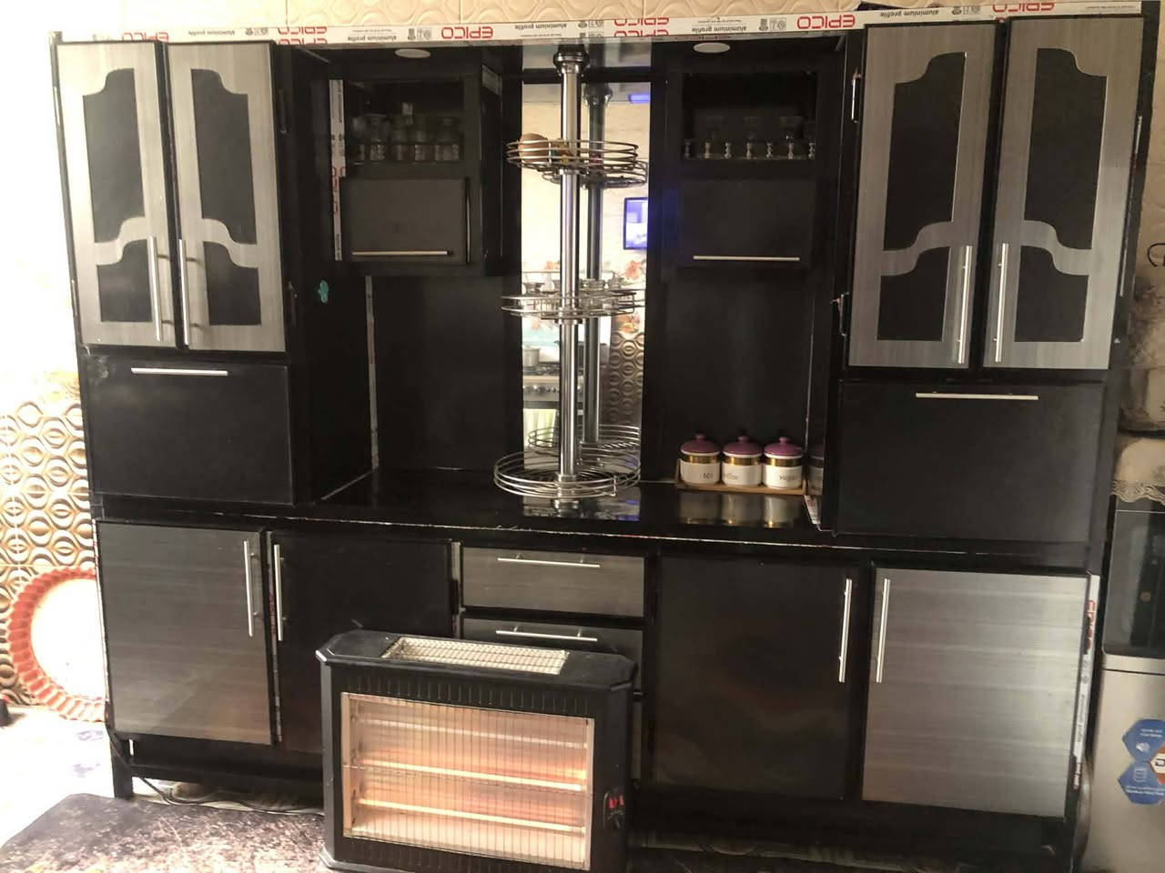 من رخصت الادمن المحترم
غراض بيت للبيع 
تخم ديوان 
كاونتر
سيت طبلات 
ميز تلفزيون 
شاشه تلفزيون
شارع البانزين خانه..


**إذا كنت صاحب هذا الإعلان وتريد حذفه لأي سبب، رجاءا أرسل رسالة إلى الدعم الفني**