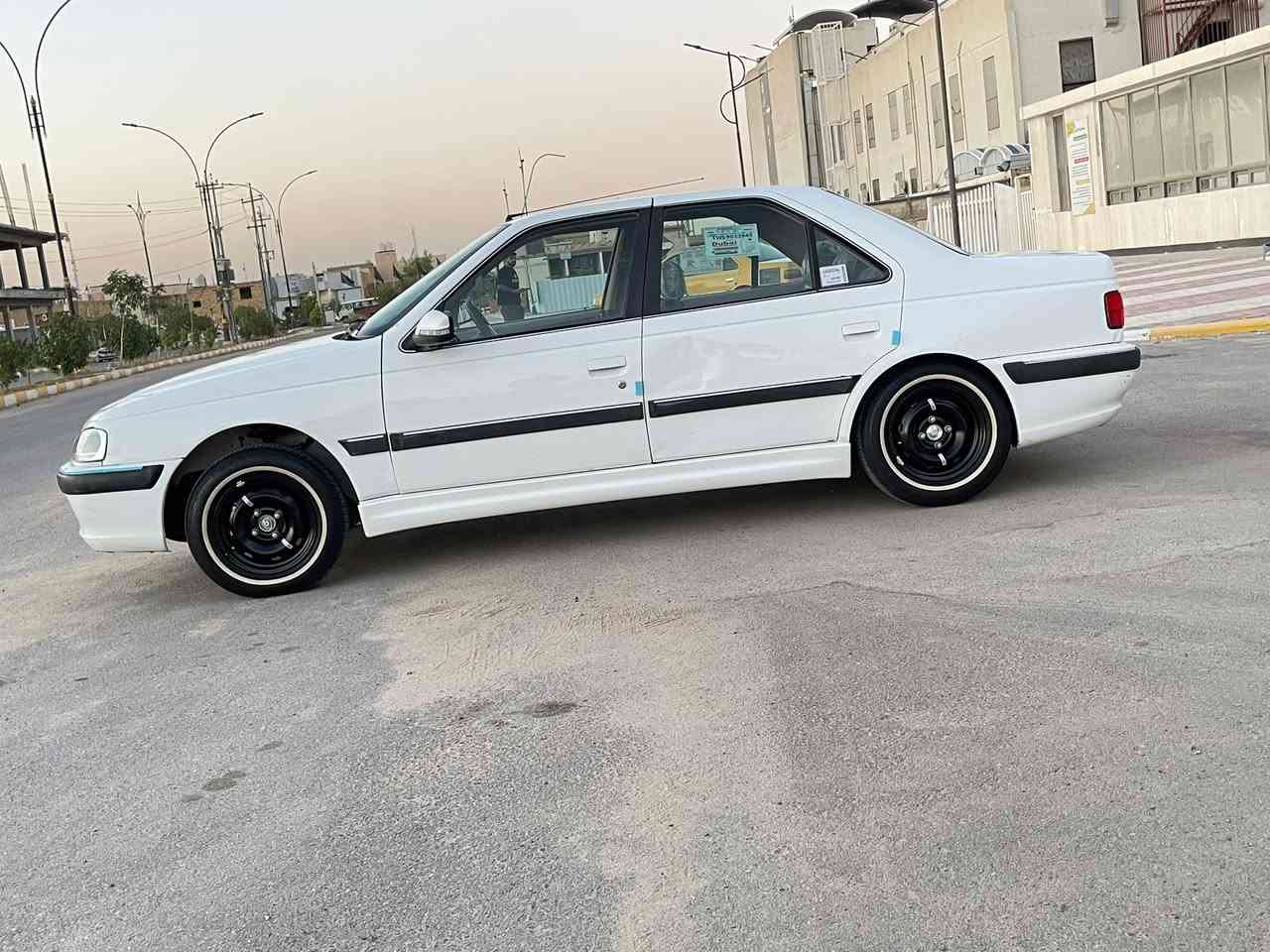 السلام عليكم
بيجو بارص ٢٠٢٢حره سنويه ل ٢٨ انكليزي تحويل مباشر 
ماشيه ١٠٠ الف جاهزه سياره 
مكينه وكير وتبريد.ثلج  تدفئه وحداديه وكهربائيات جاهزه 
تخم تاير وحداديه صار يومين من بدلتهن جدد 
بيه صبغ جاملغ خلفي بدون دواخل بس صبغ 
شاشه كأمره لايت زنون مضخم صوت 
سياره جديده وجاهزه وتراي وين مايعجبك ع وضع شركه 
سعره ٦٢
مكان سياره وأبو سنويه بناصريه إسكان الصناعي 
***********
