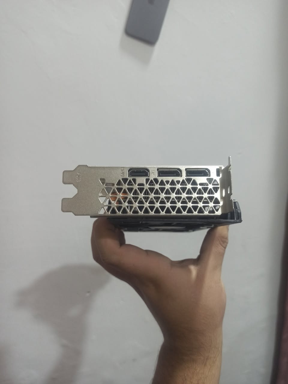 لسلام عليكم

💻 كرت شاشة :/

▫️ AMD RADEON® RX 580 8GB SOYO BLACK™ 
▫️ باكيتة غراضة موجودة كاملة لوك

💰 السعر: 95,000 دينار عراقي
📍 مكاني: بغداد - الأعظمية
🚚 التوصيل: بغداد (5 آلاف) | المحافظات (6 آلاف)
📞 رقمي: ***********
