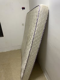 دوشك مستعمل للبيع الاستفسار عاد الرقم 07728803479خاص