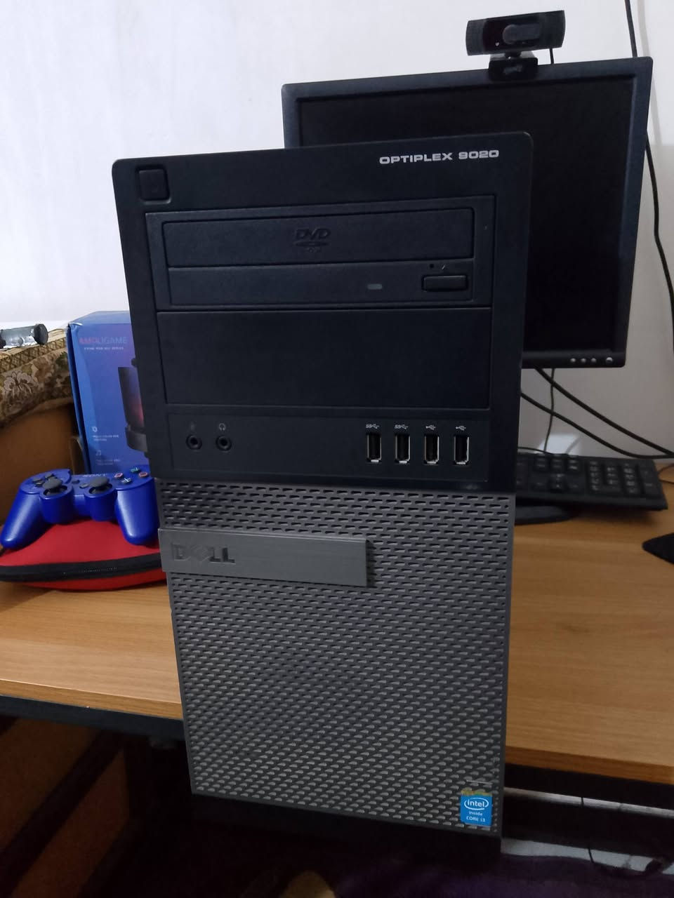 السلام عليكم 
عندي كيس 🖥️optiplex 9020 للبيع 
المواصفات 
معالج: core i5 4590 سرعه 3.30⚡
كرت شاشة: Gtx 1050 ti مكسور سرعه 🕑
الرام: 16Gb 8x2⚙️
التخزين: هاردين✌️ واحد ⚡SSD 120GB الثاني 500GBHHD⚙️

مع شاشه 🖥️dell 17 بوصه و ups🔋بوقه 850va 

الكيس مرتب و نضيف✨ 
و يدعم هواي العاب🎮 مثل👈 
1-resident evil remake 1.2.3.4
2-resident evil 7 و village 
3-GOD OF WAR 2018
4-fortnite 
5-pubg mobile/ Steam 

و غلب العاب البلي 4 
سعر الكيس 320الف و بيه مجال قليل
اذا عجبك العرض ارجو مراسلتي عل خاص 🙏 مكاني 🏠 بغداد-حي السلام- شارع المستشفى🏥
للتواصل عبر الرصيد او الواتساب يمكن الاتصال على: 📞***********
