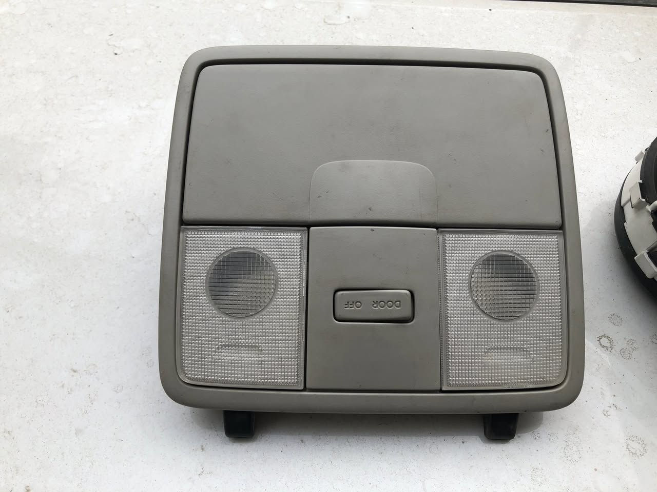 *********** كيجات سيراتو من موديل 9 لل13 ابو كيج الحماوه الليزي واللد يرهم بدون اي تحوير على اي موديل بدون كيج حماوه وحافظه مال قماره كامله
