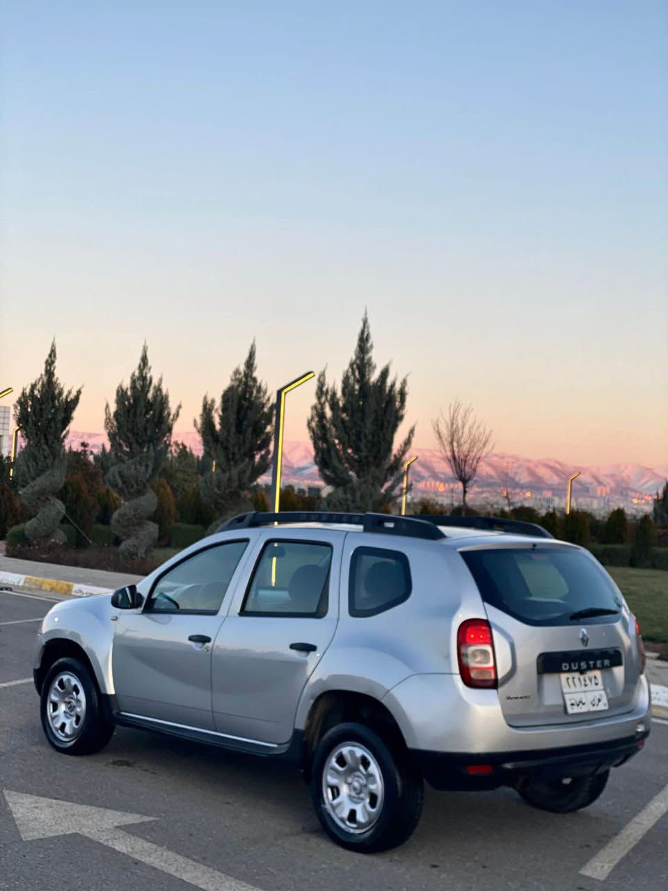 ڕینۆ داستەر - مۆدیل 2015 
📲 ***********  سعر :75$💸
.................................🔹
سەیارەکەزۆر جوان ماوەتەوە 
تەنها یەک پارچەی بۆیاخە بێ ناوگرتن 
بێ ئێرباگ کاڵ بوونەوەو تەرزەی نیە 
----------------------🔹
مواسەفات ( توڵی سەقف - کامێرا -گێڕ تۆماتیک و عادی - بلاجکتۆر ) 
گێڕ و مەکینە بەشەرت هیچ خەلەلی نیە
تەحویل و غرامە بەشەرت
شوێن : سلێمانی 🌅ژ.م*********** السليمانية, العراق
