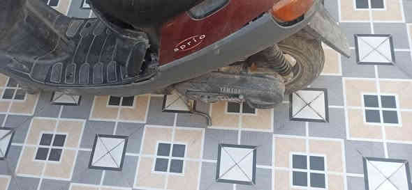 للبيع بترا خط واحد ابيعك طافيه فتحت الكفرات وعفتها وشلت البلك بعد مادري من ابلك لو كابريته 
دراجه ما مفتوحه
صالنصه مبدله بلادي مو تجاري 
مبدل بنزات جديده 
واير بانزين جديد 
صفاحيات مبدله 
الباقي كله بلادي 
250قفل
