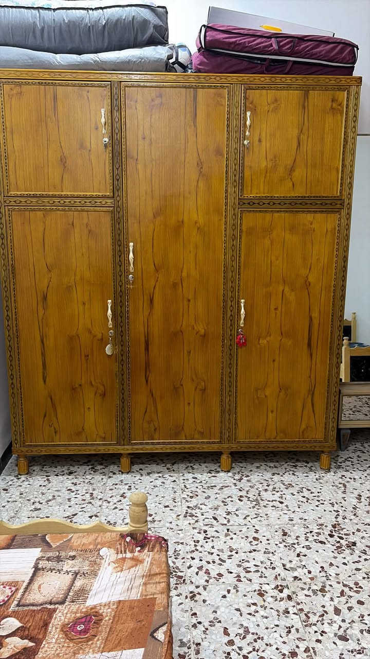 كنتور ٣ بيبان  تفصال درجه اولى صاج 
السعر 300 قفل 

ميز مرايا ايضا تفصال صاج درجه اولى قفل 150
بغداد المشتل


**إذا كنت صاحب هذا الإعلان وتريد حذفه لأي سبب، رجاءا أرسل رسالة إلى الدعم الفني**