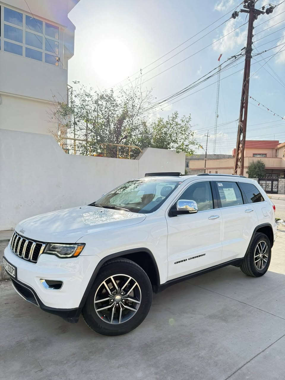 السلام عليكم
جيب شيروكي 2017 امريكي كلين تايتل لمتدد
مكفوله من صبغ وتعديل ورصعات وحالوب الحمد لله
ماشيه :  75 الف ميل 
مواصفات لمتدد 
بصمه تشغيل وبصمه ابواب
تشغيل عن بعد 
صندوك كهرباء 
شاشه جبيره 
كشنات جلد 
كشن تبريد وتدفئه امامي خلفي 
كشن خزن 3 وضعيات
كشنات سايق وسكن اوتماتيك 
بانوراما 
ستيرن تدفئه 
تخشيبه صاج 
تحكمات استيرن وتثبيت سرعه
شفتات كير بالستيرن
ستيرن وضعيات كهرباء 
بلاجكتور 
ليد امامي وداخلي 
حساسات 
كاميرا 
رادار 
كامله ماشاء الله 
سنويه 2030
هزه شهر 10 
تحويل مباشر 
رقم الماني جديد
السياره موجوده بكركوك
السعر 258  وبي مجال وتدلل 
الفحص مرفق مع الصور


**إذا كنت صاحب هذا الإعلان وتريد حذفه لأي سبب، رجاءا أرسل رسالة إلى الدعم الفني**