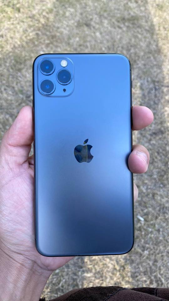 للبيع آيفون 11 برو ماكس
نسبة البطارية 78%
الجهاز شغال وما بيه مشاكل

للتواصل واتساب ***********
