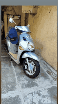 سلام عليكم 👋🎎 
فله للبيع موديل 11 
جديد كلش دراجه 🎍 
بيه تحويله مال هورن// وبيه تحويله مال دكمتين  
يعني بس شد عليه هورنات كامله كتف وتحويله كامله 
دراجه بي وقت دك سلف وتطلع 🛵 📞***********
مكاني بغداد شعله 📍🩵
