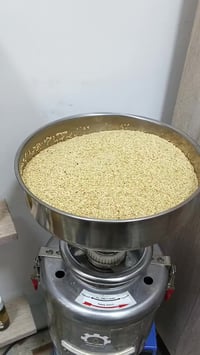 ماكنة الراشي والفول السوداني استخدام قليل ٢٥٠ بيها مجال قليل 077286238...