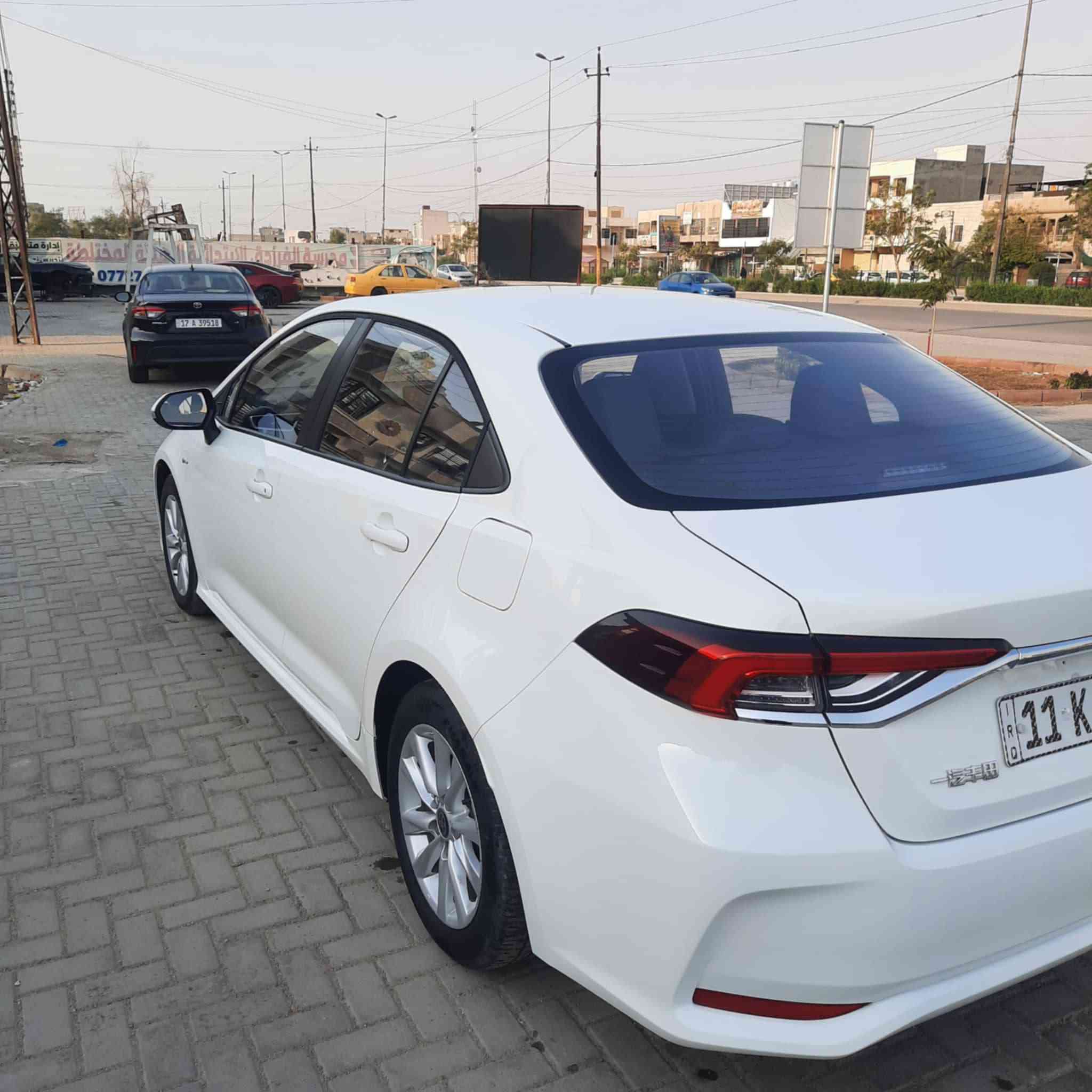 السلام عليكم للبيع كورلا هايبرد شكل الخليجي 2025 مكفولة كفالة عامة فول مواصفات فتحة جلد بصمة ومعروفة باقي مواصفاتها الفول ماشيه 9 زيرو              السعر 159 ورقة وبيها مجال بسيط للاستفسار ((***********)) مكاني بغداد حي الجهاد.
