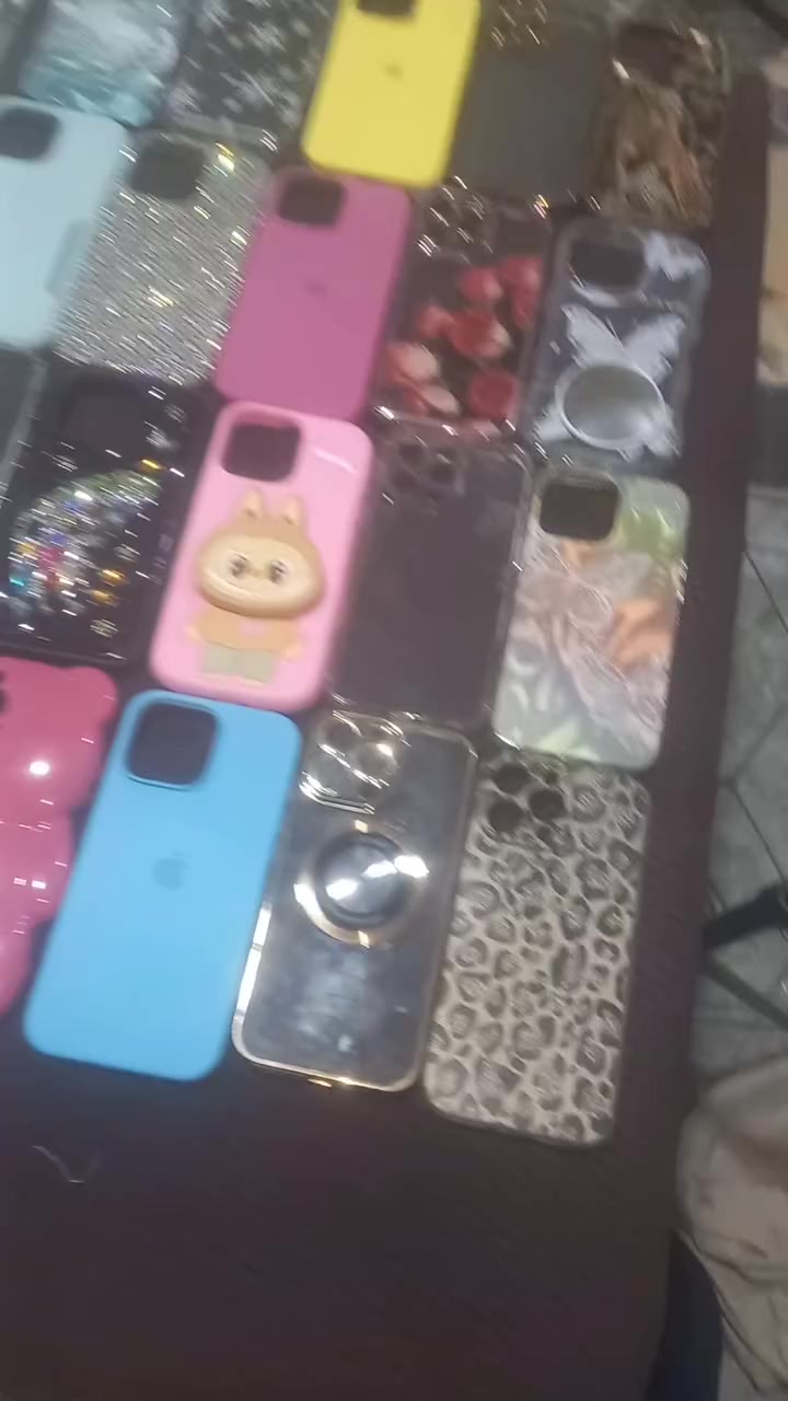 سلام عليكم ورحمة الله كفرات ايفون 16 برو ماكس
ماركة عدد 20 قطعة سعر (30) الف متوفر توصيل 
رقم واتساب ***********
