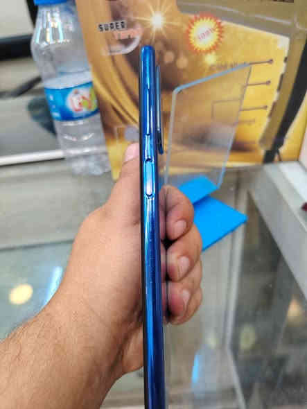 موبايل  سامسونك M52 5G مواصفات ذاكرة 128 رام 8+8 ببجي 60 فريم الجهاز شرط من كلشي ومواصفاتة غنية عن التعريف  تاخذة فحص عام للاستفسار *********** او خاص
