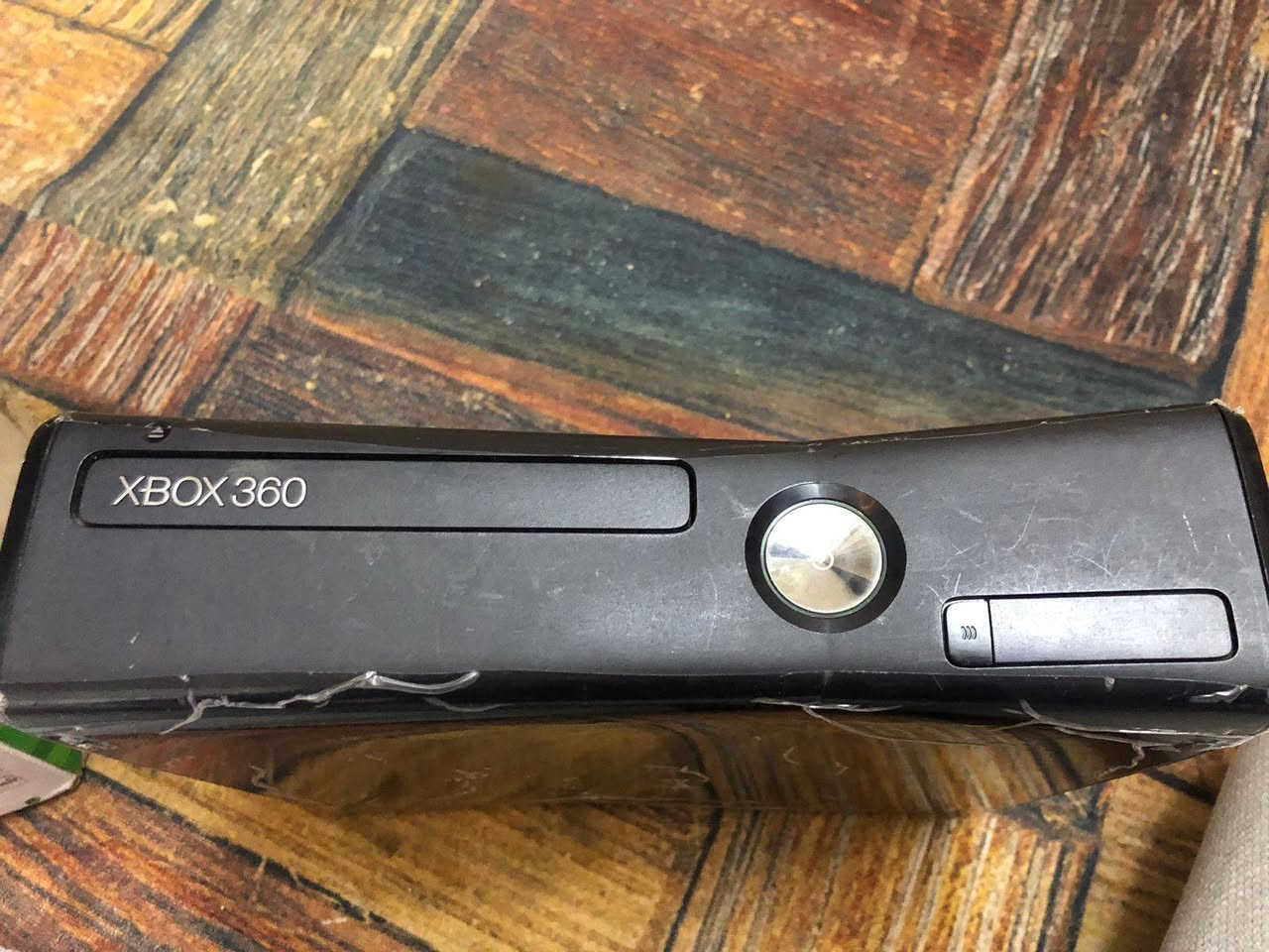 سلام عليكم Xbox 360 slim مهكر
نظيف بعده بالجيس يحتوي على 150 لعبه تقريباً نصهم منزلهم بأيدي كلهم قويات مو مال اطفال كلهم قويات شكو لعبه قويه موجوده بي مجرد مفتوح لأجل التهكير البلي كلش قوي استجابة سريعه شغل والعب ساعات ما علي شيء ما يحمى تجي وطنيه قويه ما يصير بي شيء ويشغل جميع الاقراص الاصليات أو الكوبي وبس مال الاقراص ما تنفتح لأن تركته تكدر تفتحها من تشغل البلي وتلعب على الأقراص البلي كلش قوي وياه ثنين جوستكات اصليات السعر 120
مكاني بغداد الشعب 
مو شراي لاتراسل فدوه اروحلك


**إذا كنت صاحب هذا الإعلان وتريد حذفه لأي سبب، رجاءا أرسل رسالة إلى الدعم الفني**