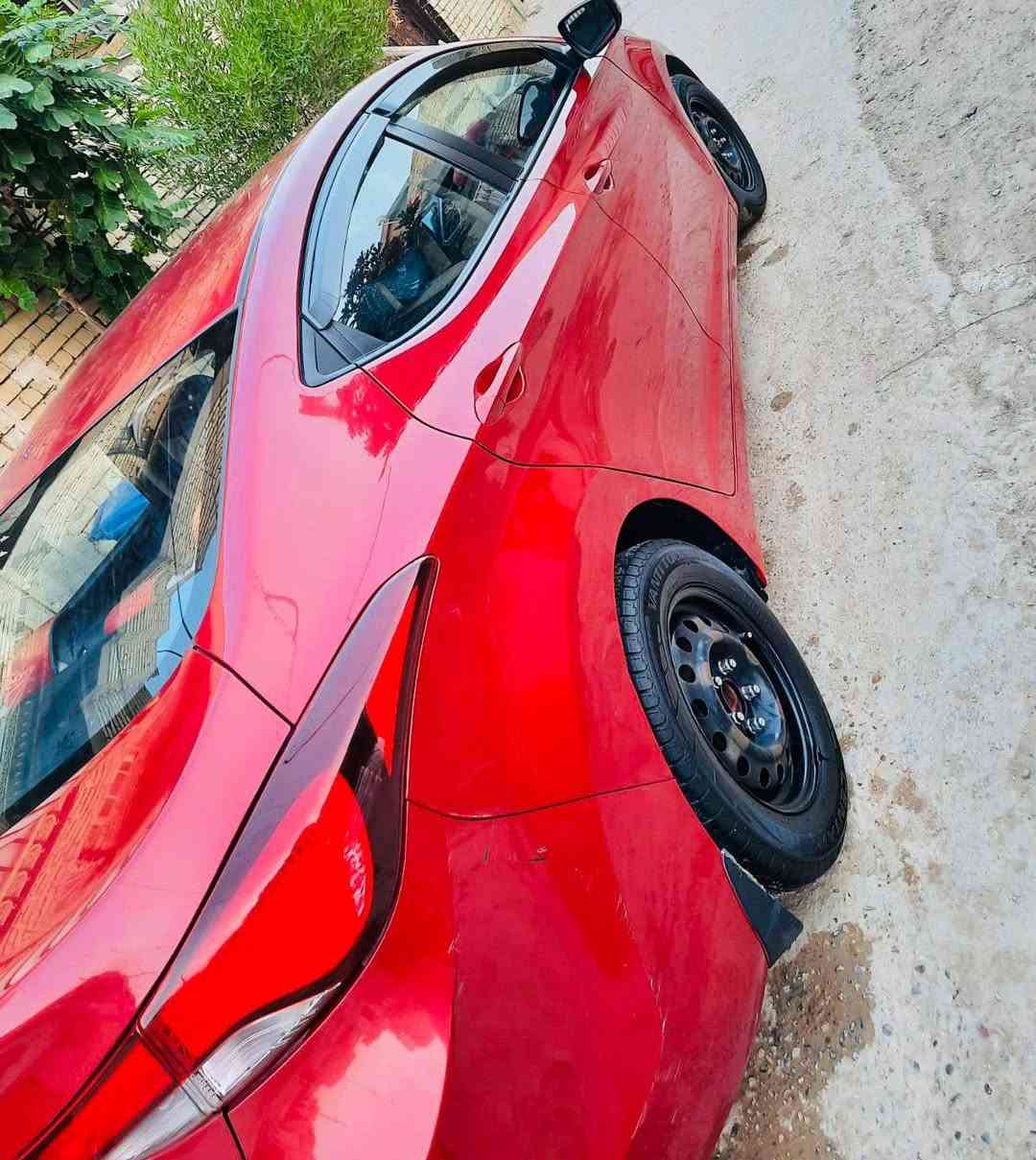 انترى لبيع موديل 2015 سعرها شدة وعشرة 
***********
