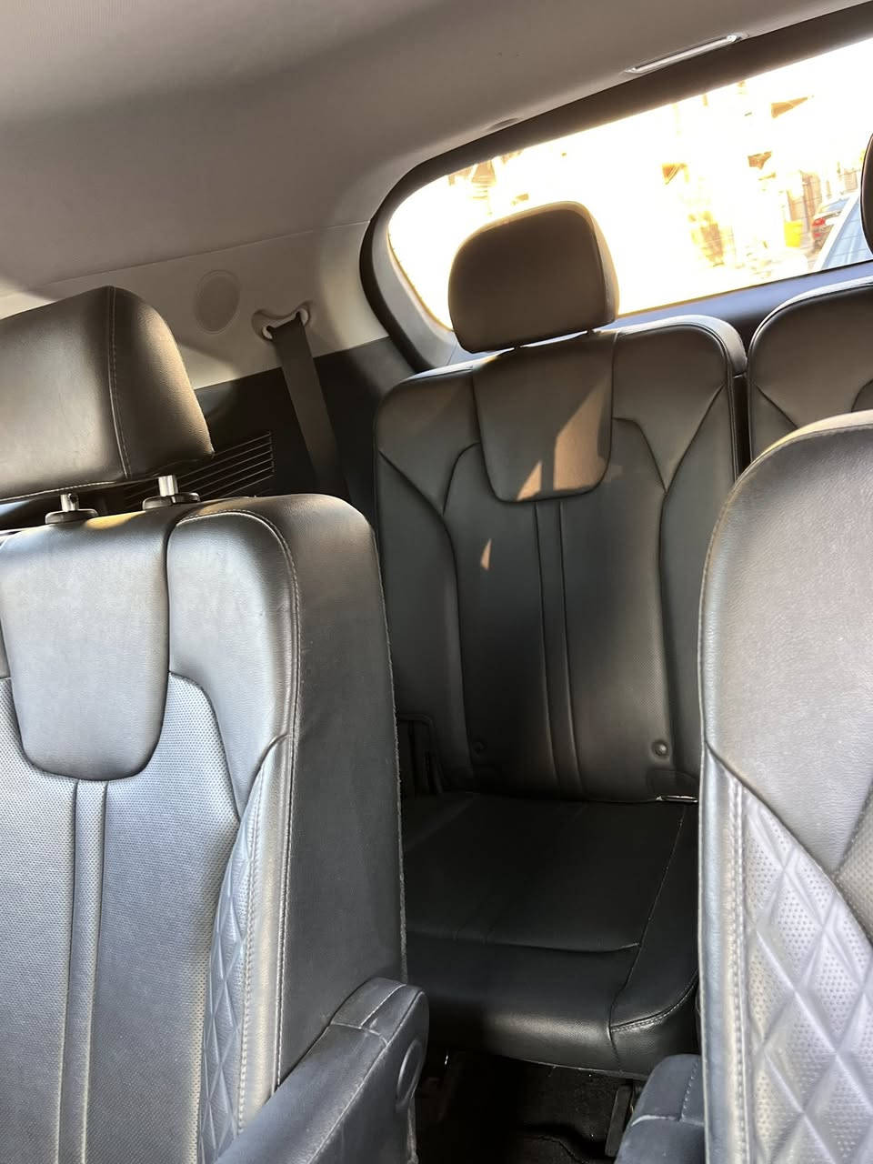 سورنتو 2021 فول الفول Xline Vip للبيع بسعر مناسب جداً لون مميز ، رقم مميز ، المواصفات مكتوبة مع الصور 
للتواصل  ***********
