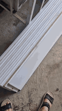 ارفوف عدد ١٢ قطعه +شيالات  كراسي احذيه عدد ١٠٠ قطعه07749932832