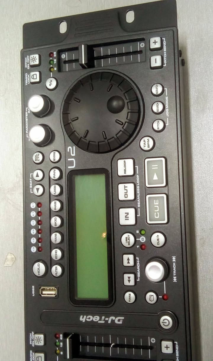 بتشايه جديد شديد 😉🚨 
ورساله القديمه 
وبأقل سعر في مصر 
ابعتلي خاص الاستفسارات 
DJ The U2 
🚨🔊الحق العرض


**إذا كنت صاحب هذا الإعلان وتريد حذفه لأي سبب، رجاءا أرسل رسالة إلى الدعم الفني**