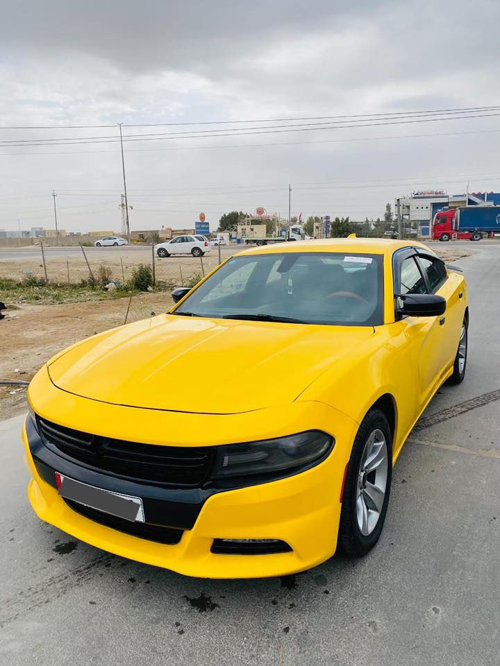 سلام عليكم جارجر للبيع 2018 مرمزه 2022 رقم بصره  تحويل مباشر سياره ليموني بلادد🍋 
جاهزه للاخير من كلشي مكينه 3/600 كفاله 
منضومه غاز جديده 
سياره حادثه جاملغ وبنيد وبيه شخط جاملغ لخلفي مصلح 
فقط فول مواصفات عده لفتحه شاشه حبيره حساسات 
كشنات سبورت مخمل وبيه بعد موصفات SXT 
سعرا 157 شراي انتصل 
***********
