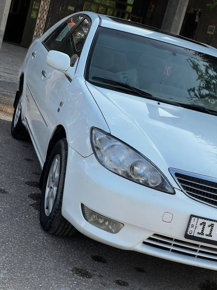 السلام عليكم 
كامري 2005 خليجي بغداد انكليزي بسمي سياره كراند 6 سلندر مكفوله كير مكينه حداديه تبريد مكفوله من الصبغ فقط جاملغ خلفي بارد مكاني بابل الاتصال على الأرقام التاليه 
***********
***********
