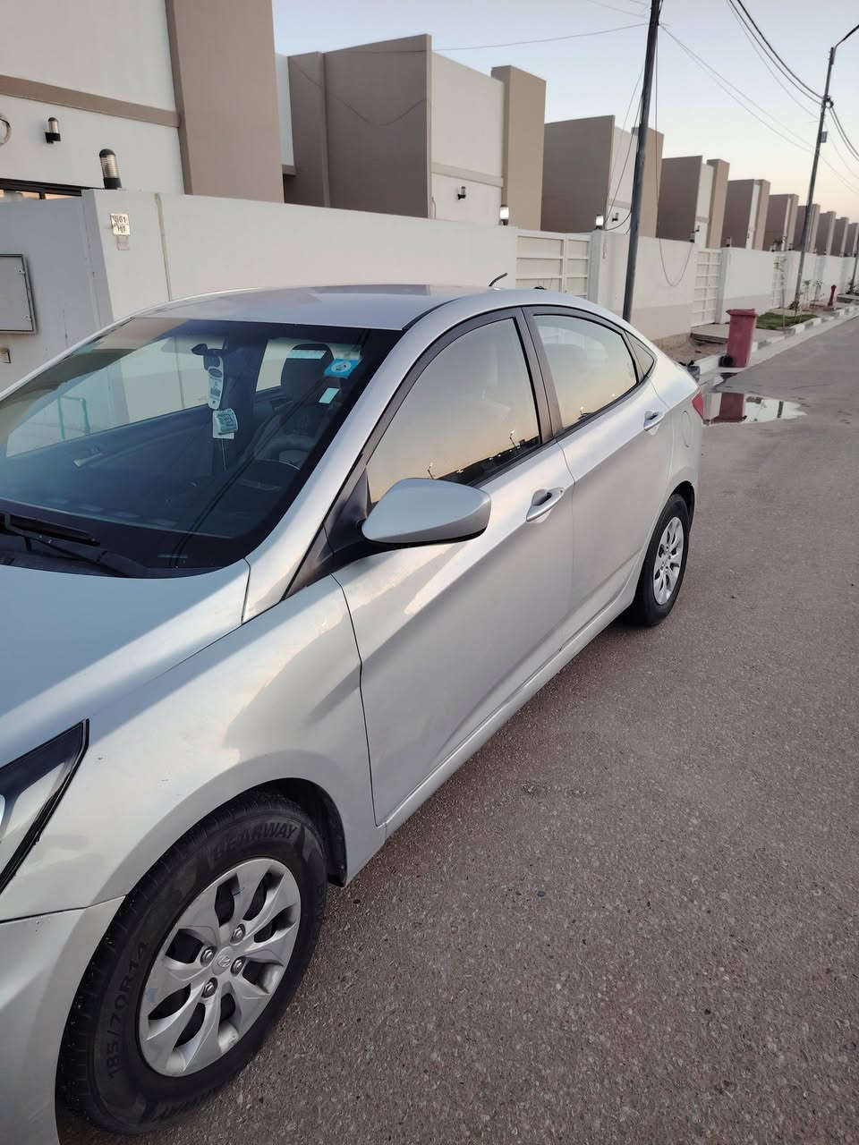 اكسنت 2015 وارد أمريكي ماشية 102000 ميل بيه بنيد مبدل وقطعتين صبغ للبيع
السعر 88ورقة للتواصل ***********
موقع السيارة كربلاء
