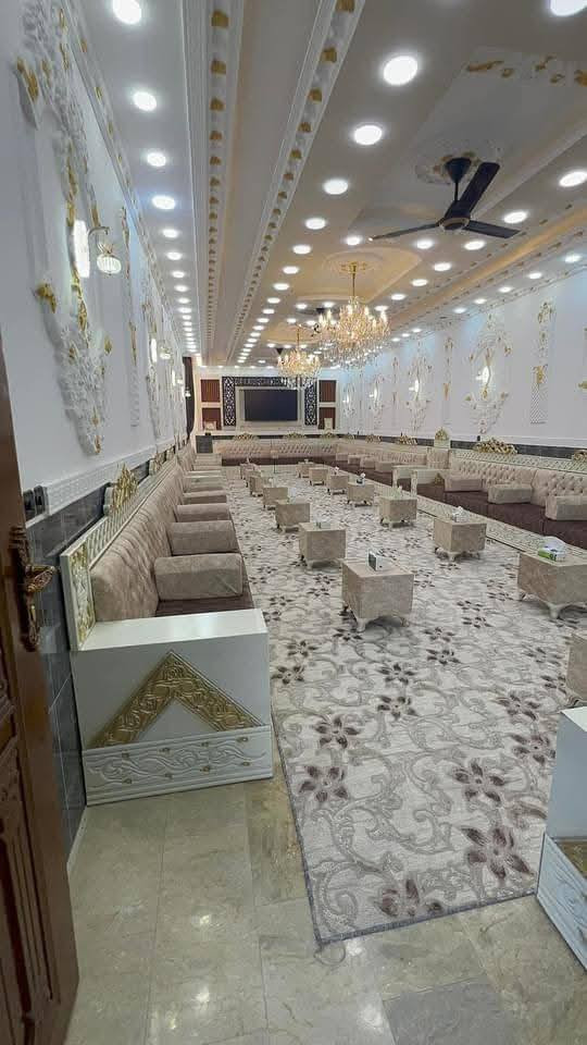 سلام عليكم يوجد بيت للبيع مساحه 600 متر يحتوي على 4غرف نوم ومضيف وحولي وصحيات طابو زراعي سند25 تحويل بسم المشتري مباشر العنوان بغداد الراشديه المراسمه الاتصال على الرقم ***********
