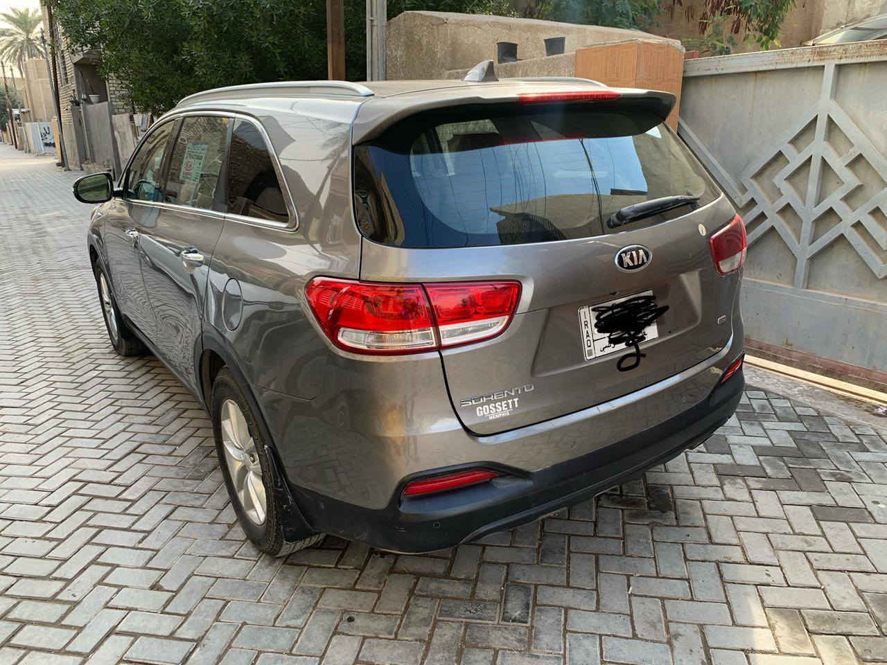 السلام علیکم 
سورنتو 2016 وارد امريكي مكينه 2400 gdi ماشيه81
بدون حادث /غرق مكانها الأمين الثانيه فقط اتصال على الرقم أدناه ***********

السعر 165
