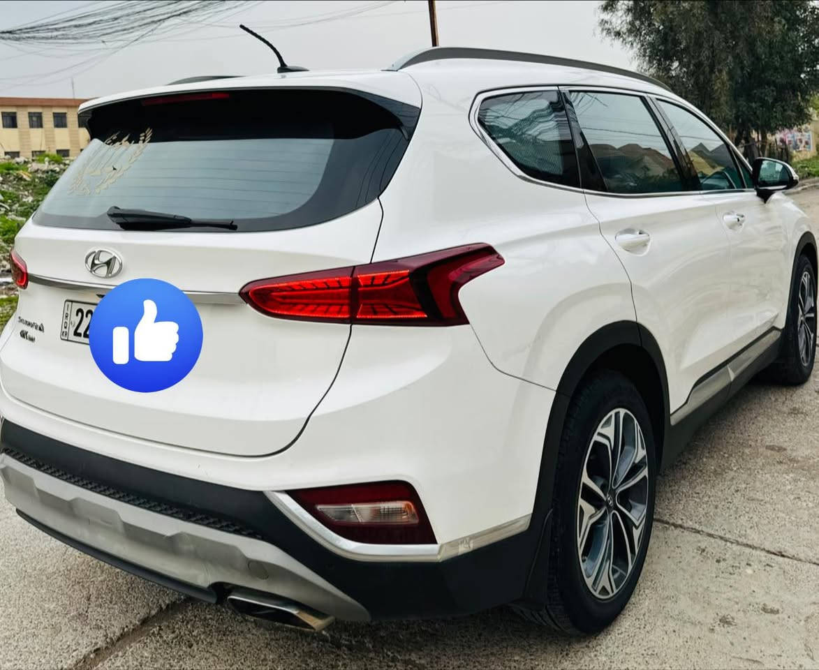 سنتافي 2020 خليجي  فول مواصفات
المواصفات : 4 سلندر 
كير محرك وضع شركة 
 فول  بانوراما 
بصمه ابواب وتشغيل
7 راكب وتبريد 3 قطع وتبريد شاشه ( بيانو ) 
تحكم ستيرن كامل 
4 وضعيات قياده 
كشنات اماميه كهرباء وخلفيه 
صندوك بصمة
بردات ابواب خلفيه بلاديه
حساسات اماميه وخلفيه
لايتات فوول زينون ( عالي وناصي وبلاجكتور ) وبك لايت لد
ويل جبير 19 
حساس تايرات 
السياره رقم اربيل جديد هزه هم موجوده
تحويل 
السياره بدون صبغ بس بيهه مكان بارد جاملع الورة شبر خفيف جداً 
ماشيه 170 
اخذتها على ايدي من الشركة
للاستفسار خاص او الاتصال على ***********
