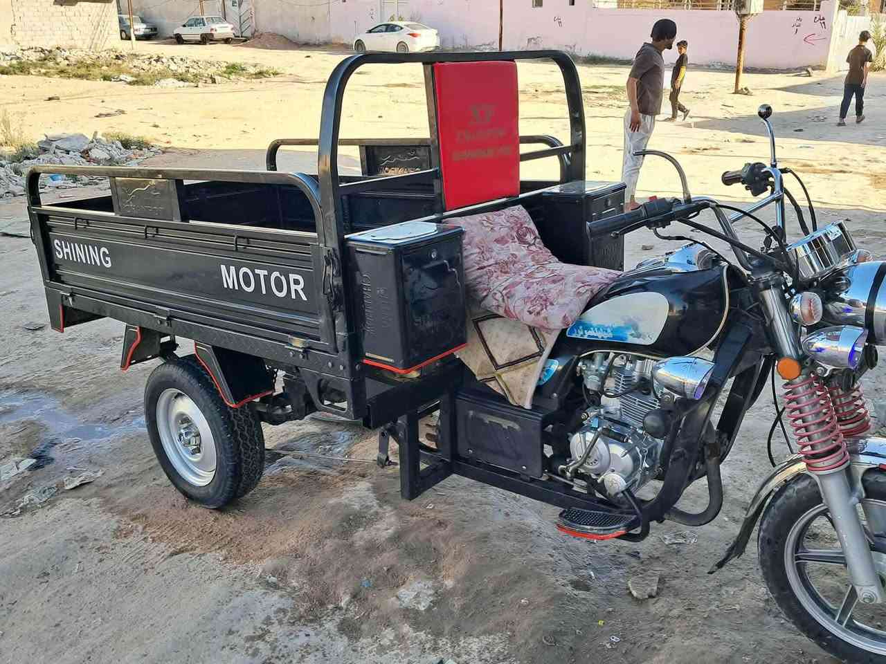 السلام عليكم ستوت للبيع موديل 23 طالعه بال 25 مكان نجف مقابل قريه الغدير اوراق قبل الوكيل دراجه خير *********** الله احلى من الصور
