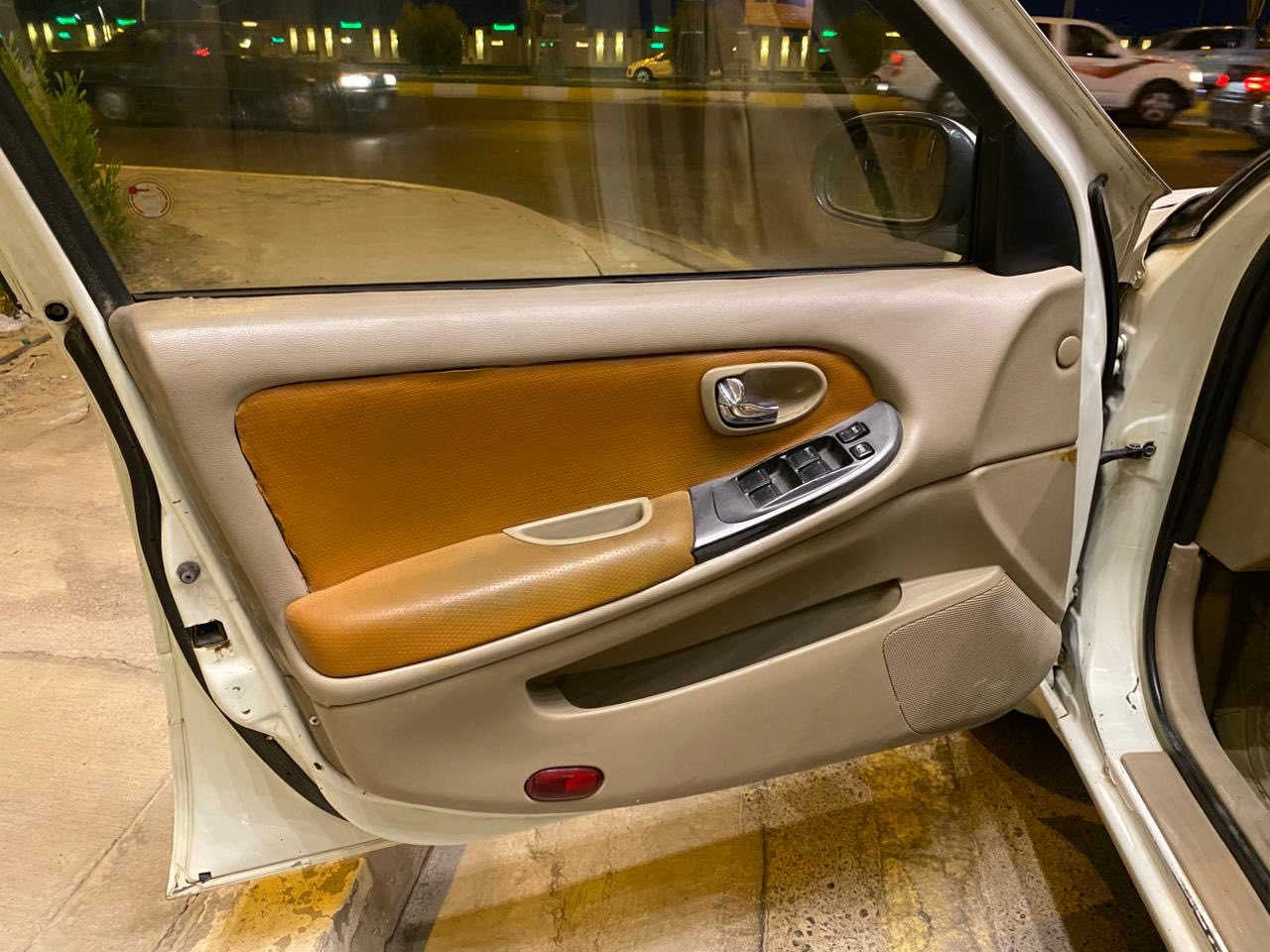 سلام عليكم نيسان مكسيما 2004  رقم بغداد جديد مشروع وطني. سياره بدون اي قطعه صبغ بيه بس هاي طخه بل بنايد و مصلحه بدون صبغ  عليه منضومه زنون. مكينه و كير و مشط كله جديده مال كصه  غرفته كلش حلوه و نضيف سعره 69 وبيع مجال بسيط  مكان السياره الانبار / الفلوجه 

 ***********
